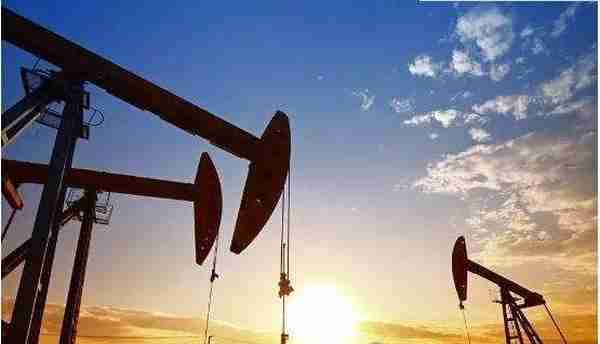 原油交易提醒：OPEC淡化减产预期+EIA原油库存大增！看空情绪激增，油价险守56关口