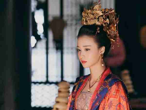 中国古代美女和中世纪贵妇，谁更香？中国古人：你先洗个澡再说