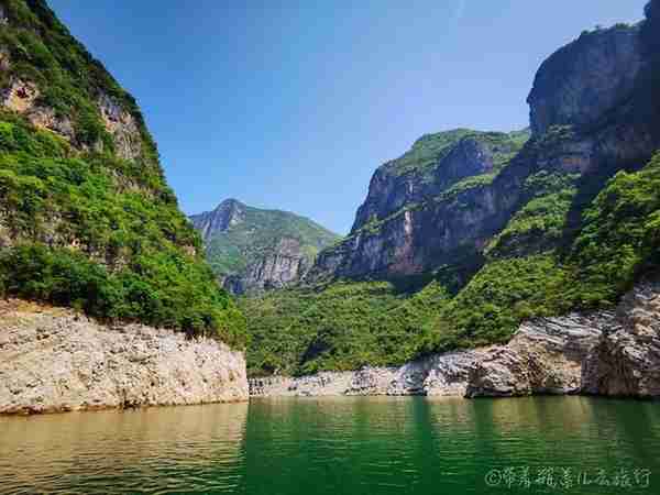 巫山这条最美峡谷，雄奇峻秀堪比长江三峡，绝壁悬棺更是令人赞叹