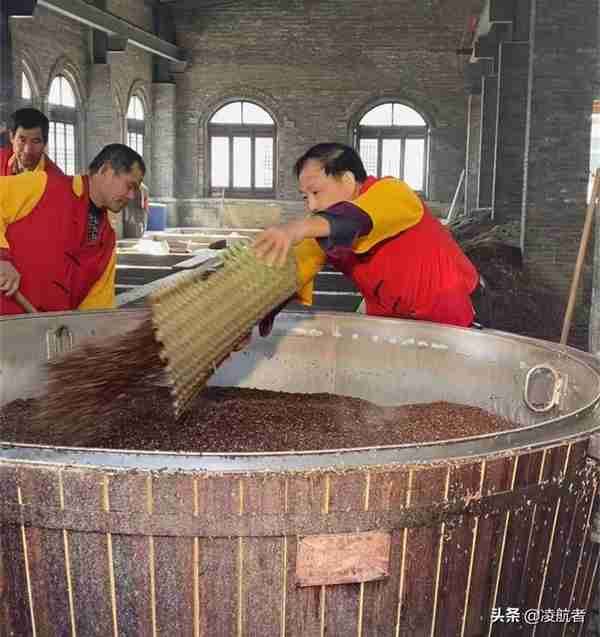 侯镇：传承3600多年的工艺，山东宏源酒业打造北方酱香经典