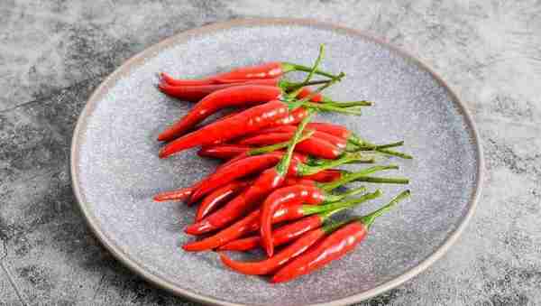 经常吃辣椒，对身体有什么影响？57万人研究：吃辣椒有3个好处