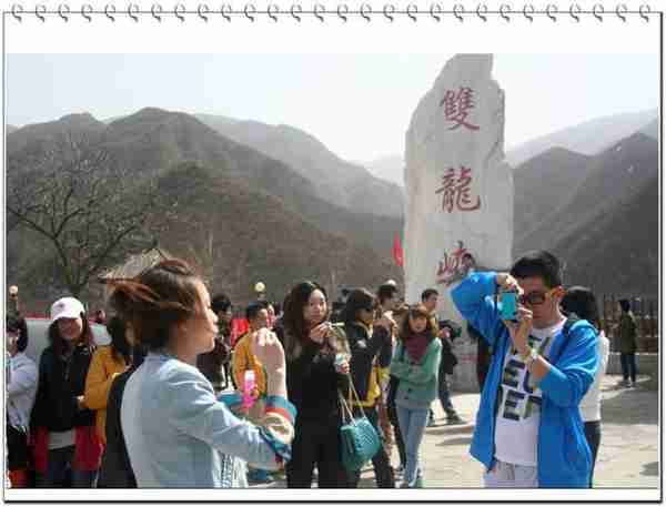 实拍北京春到最晚的双龙峡