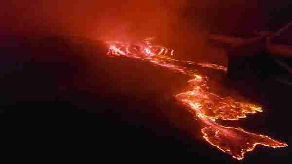 刚果（金）东北部尼拉贡戈火山喷发