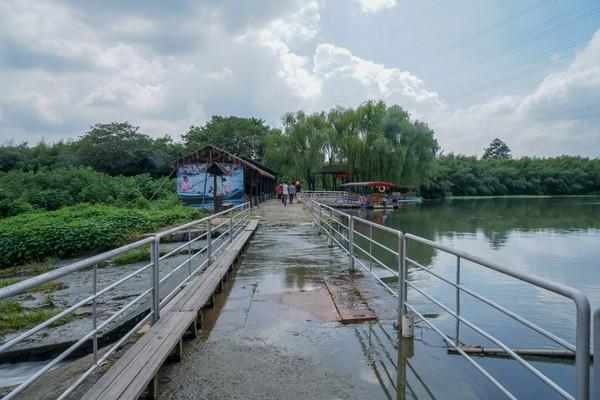 玩鳄鱼过山车 赏珍稀动物 安吉中南百草原 户外拓展、亲子网红地